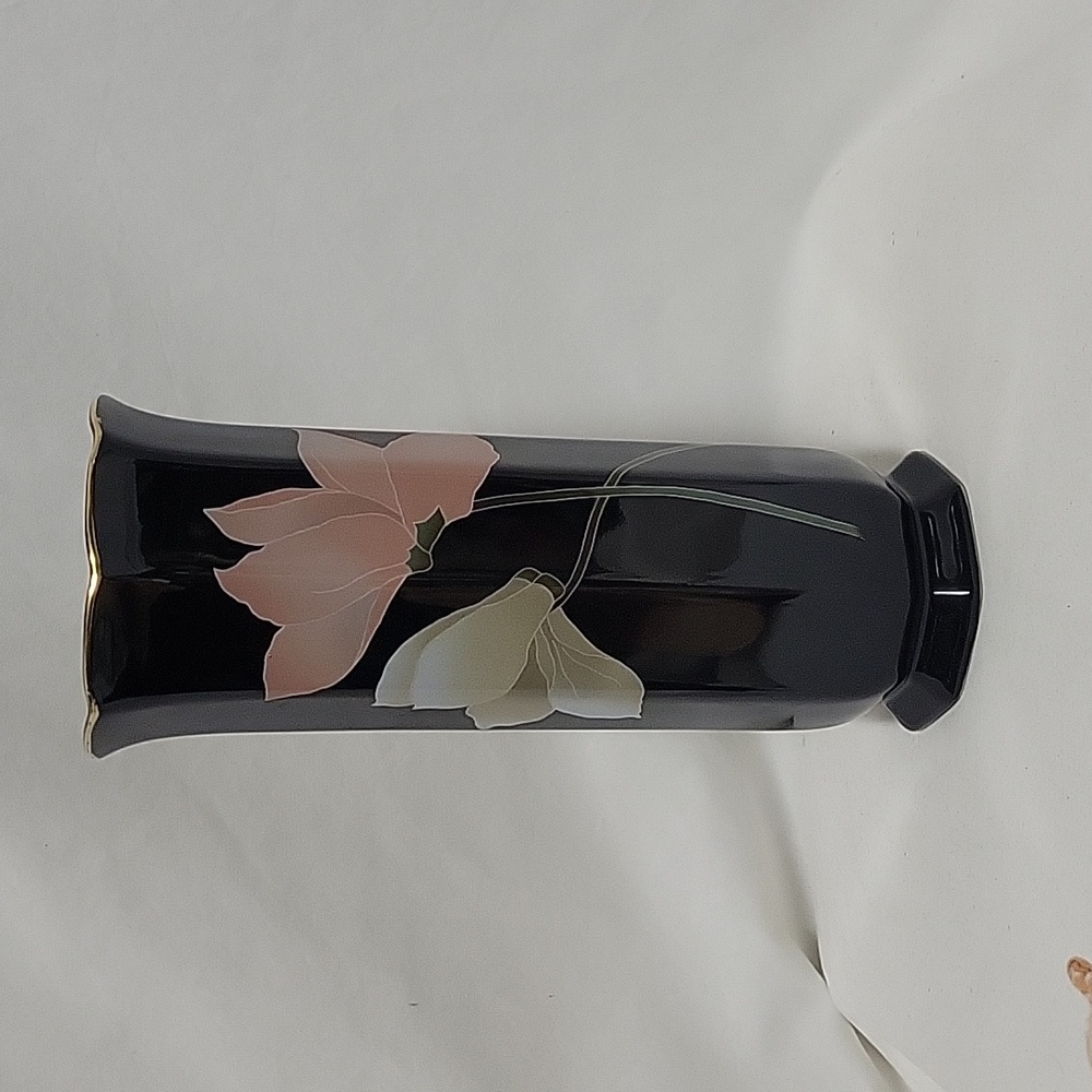 Toyo Japan Black Floral Design Vase